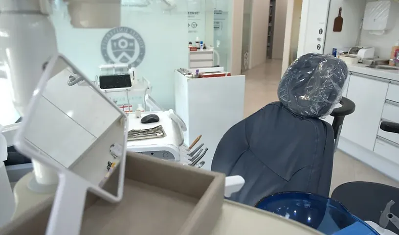 길동역 매복 사랑니, 발치보다 진단이 먼저인 이유